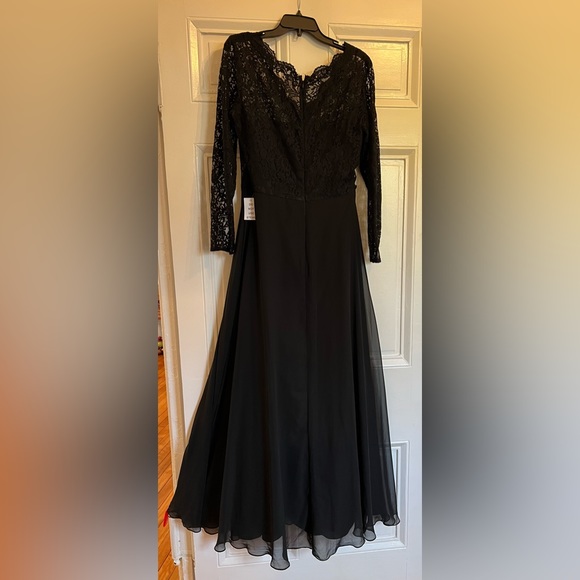 Dessy Collection Long Sleeve Lace and Chiffon A-Line Evening Gown - NWT - Picture 2 of 6